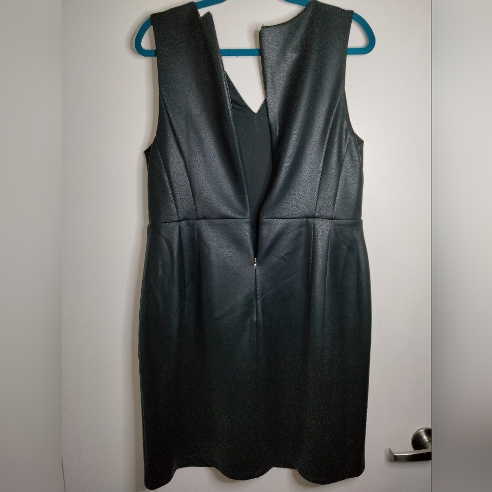 Thalia Sodi (Sz L) Black Pebble Faux Leather Sleeveless Slip Pocket Sheath Dress - Picture 7 of 11